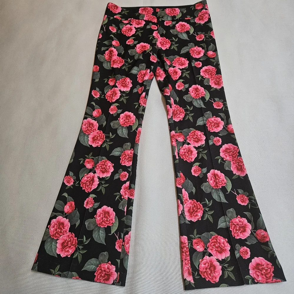 NWT! Alice + Olivia Olivia Floral Fit-and-Flare Boot-Cut Pants